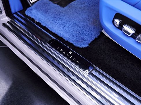 Used 2024 Rolls-Royce Phantom Sedan w/ The Phantom Package RWD image 55
