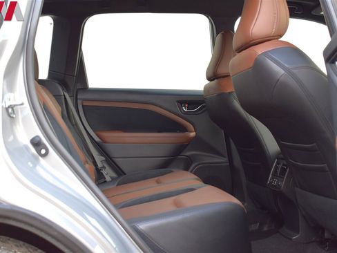 Used 2025 Subaru Forester Touring image 28