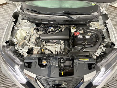 Used 2018 Nissan Rogue SV w/ Premium Package AWD/4WD image 27
