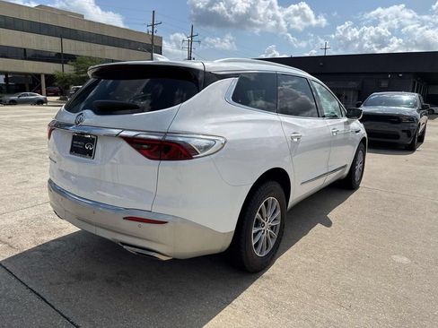 Used 2024 Buick Enclave Premium FWD image 7