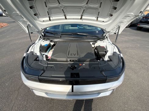 New 2026 Hyundai Ioniq 5 SEL image 27