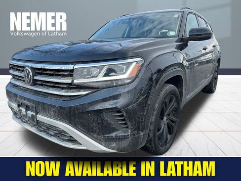 Used 2023 Volkswagen Atlas SE w/ Black Wheel Package image 1