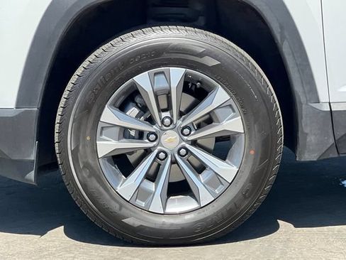 Used 2025 Chevrolet Equinox LT w/ Convenience Package II FWD image 37
