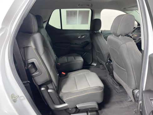 Used 2019 Chevrolet Traverse LT image 12