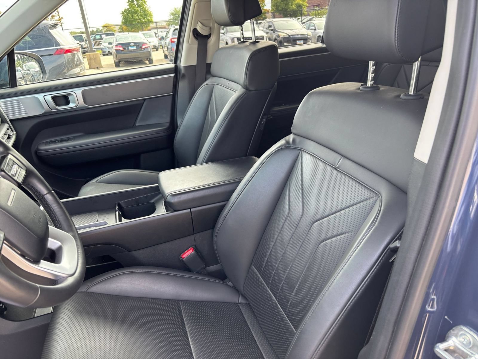 Used 2025 Hyundai Santa Fe SEL AWD/4WD image 34