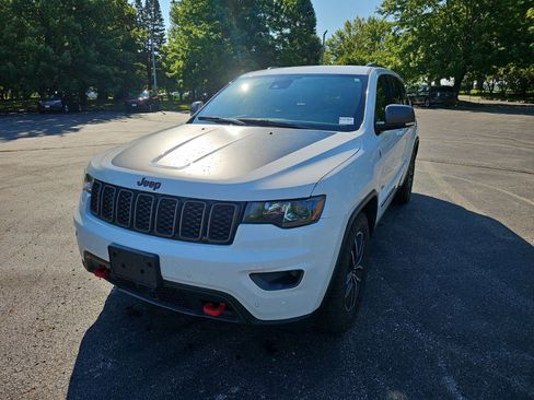 Used 2019 Jeep Grand Cherokee Trailhawk AWD/4WD image 2