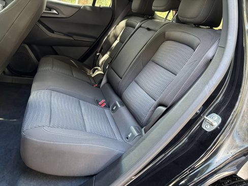 Used 2025 Chevrolet Equinox LT FWD image 38