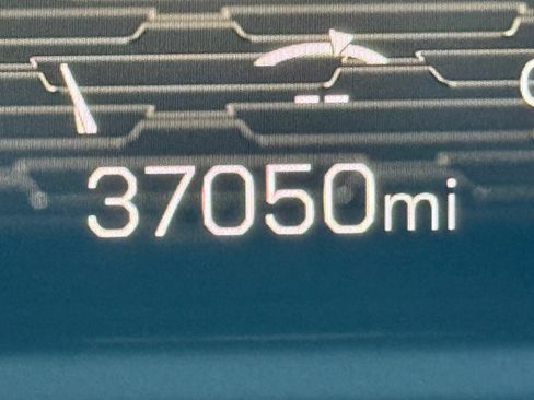 Certified 2024 GMC Acadia Denali w/ Super Cruise Package image 24