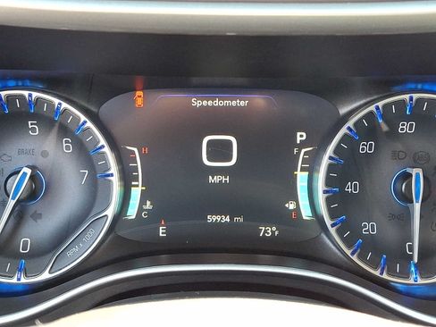 Certified 2023 Chrysler Pacifica Touring-L FWD image 23