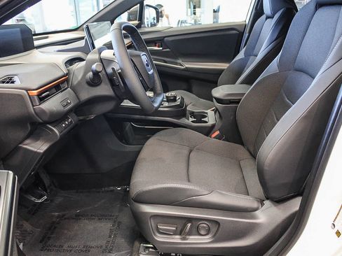 New 2026 Subaru Uncharted Premium FWD image 17