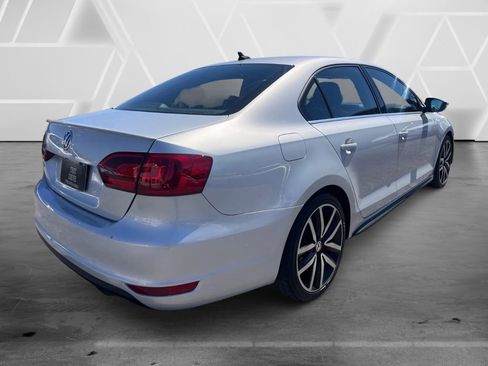 Used 2013 Volkswagen Jetta GLI image 6