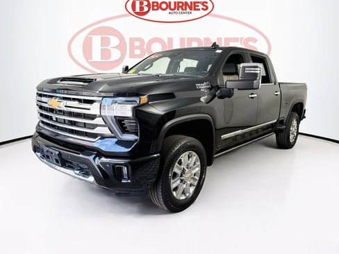 Used 2024 Chevrolet Silverado 3500 High Country w/ Technology Package AWD/4WD image 8