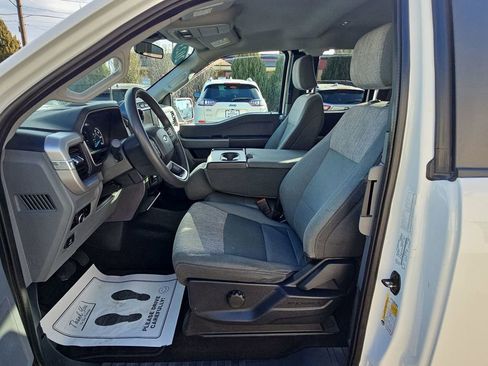 Used 2023 Ford F150 XLT image 12