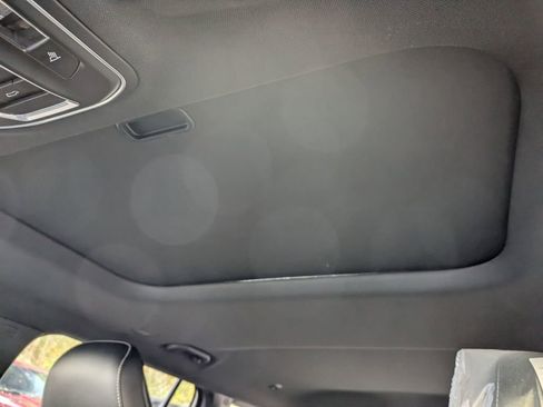 New 2025 Jeep Grand Cherokee L Altitude image 21