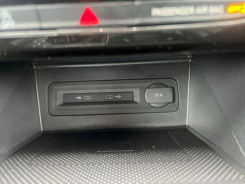 Used 2023 Volkswagen Atlas SE AWD/4WD image 27