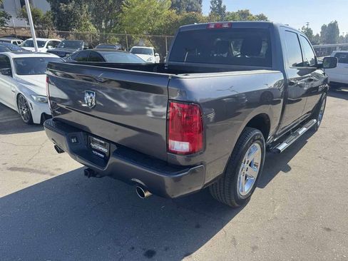 Used 2017 RAM 1500 Express image 4