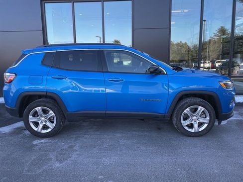 Used 2023 Jeep Compass Latitude w/ Convenience Group image 5