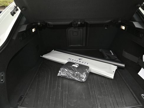 New 2024 Maserati Levante Modena Ultima image 37