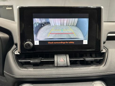 Certified 2024 Toyota RAV4 LE AWD/4WD image 10