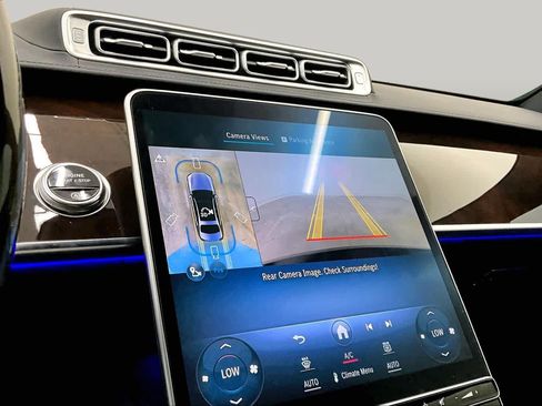Used 2025 Mercedes-Benz S 500 4MATIC image 24