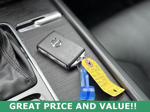 Used 2020 Volvo XC90 T6 Momentum image 42