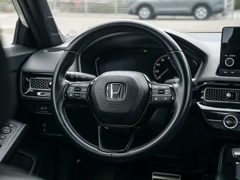 Used 2024 Honda Civic Sport image 13