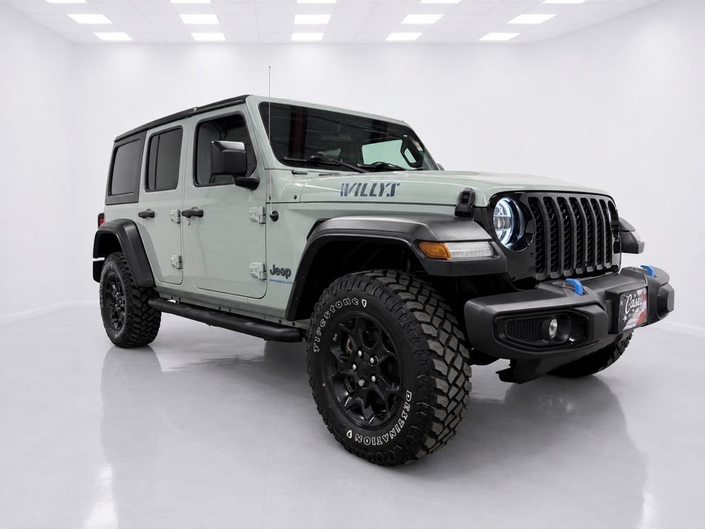 Used 2023 Jeep Wrangler Unlimited w/ Cold Weather Group AWD/4WD image 5