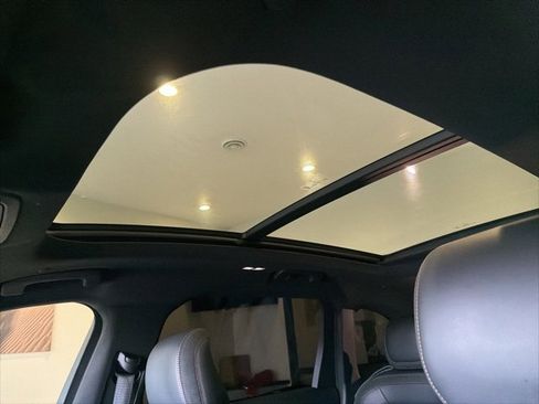 Used 2024 Lincoln Nautilus Reserve w/ Equipment Group 202A image 14