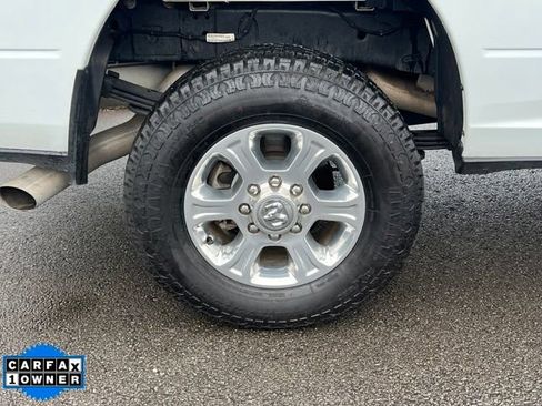Used 2024 RAM 3500 Big Horn AWD/4WD image 9