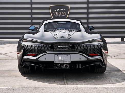 Used 2024 McLaren Artura image 20