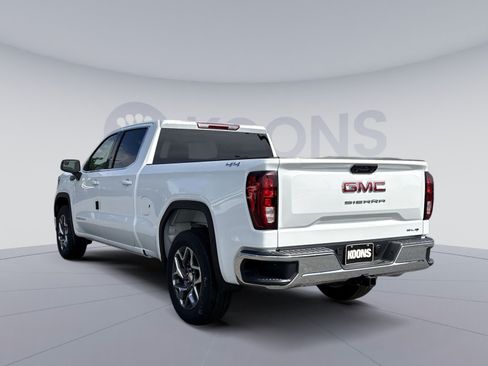 New 2026 GMC Sierra 1500 SLE AWD/4WD image 4