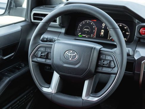 New 2026 Toyota Tacoma TRD Off-Road AWD/4WD image 13