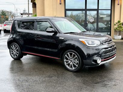 Used 2017 Kia Soul ! w/ Tech Package