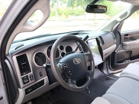 Used 2012 Toyota Tundra 4x4 Double Cab w/ Tow Pkg image 17