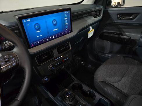 New 2025 Ford Maverick XLT w/ XLT Luxury Package image 23