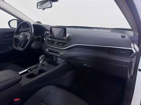 Certified 2025 Nissan Altima 2.5 S FWD image 24