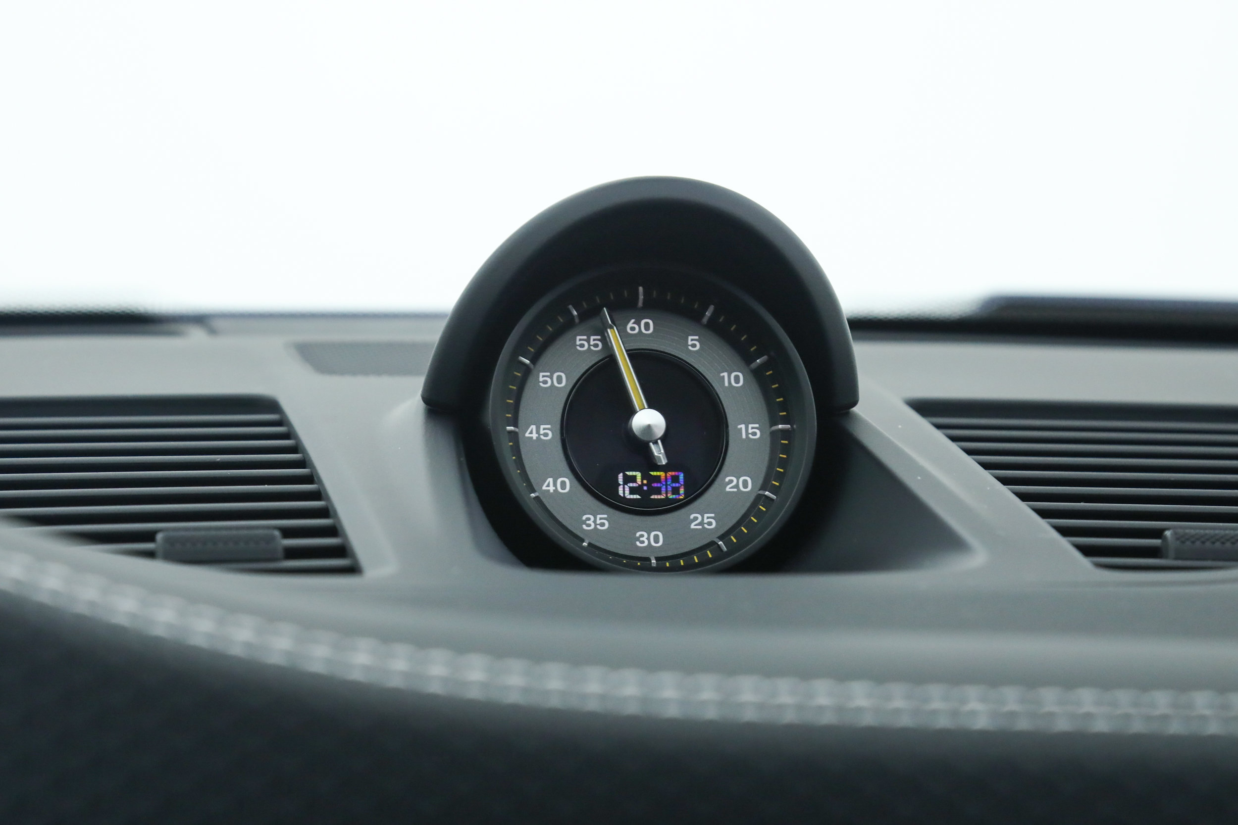 Used 2026 Porsche 911 GT3 RWD image 32