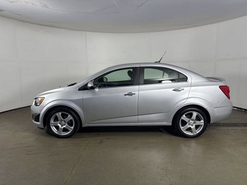 Used 2014 Chevrolet Sonic LTZ image 27