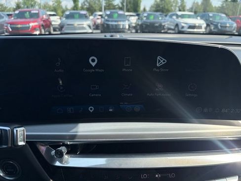 Used 2024 Cadillac Lyriq Luxury AWD/4WD image 27