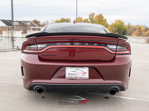 Used 2019 Dodge Charger Scat Pack w/ Technology Group image 6