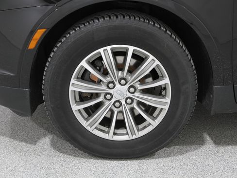 Used 2018 Cadillac XT5 Luxury w/ Driver Awareness Package image 24