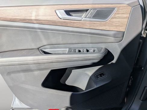 New 2026 Volkswagen Atlas SEL image 24