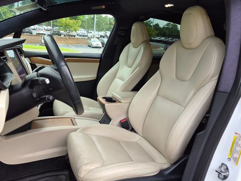 Used 2020 Tesla Model X Long Range AWD/4WD image 13