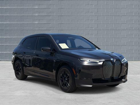 Used 2024 BMW iX xDrive50 AWD/4WD image 1