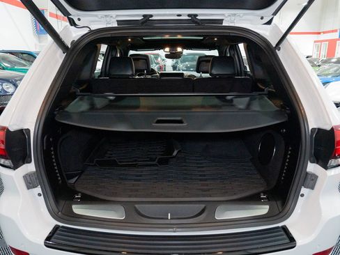 Used 2019 Jeep Grand Cherokee SRT AWD/4WD image 26