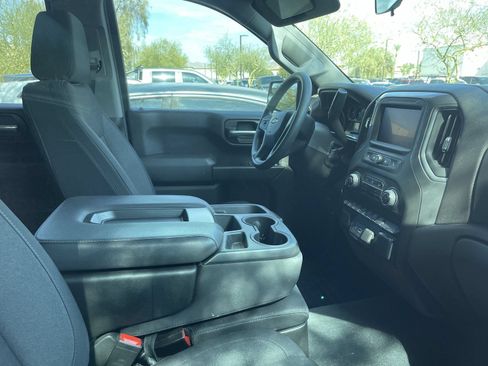 Used 2025 Chevrolet Silverado 1500 Custom w/ Turbomax Blackout Package RWD image 7