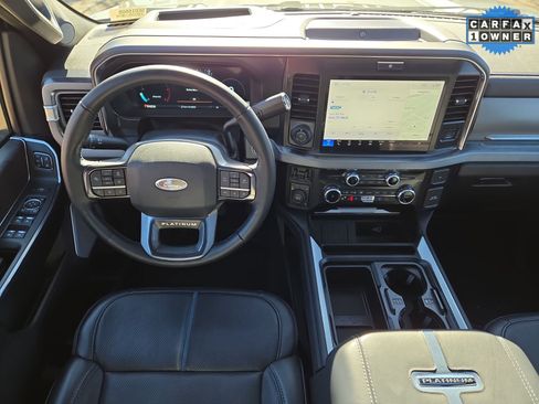 Used 2025 Ford F250 Platinum image 14