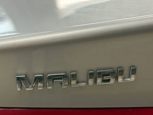 Used 2018 Chevrolet Malibu LT image 13