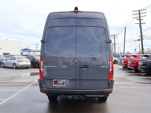 Used 2025 Mercedes-Benz Sprinter 3500 image 10