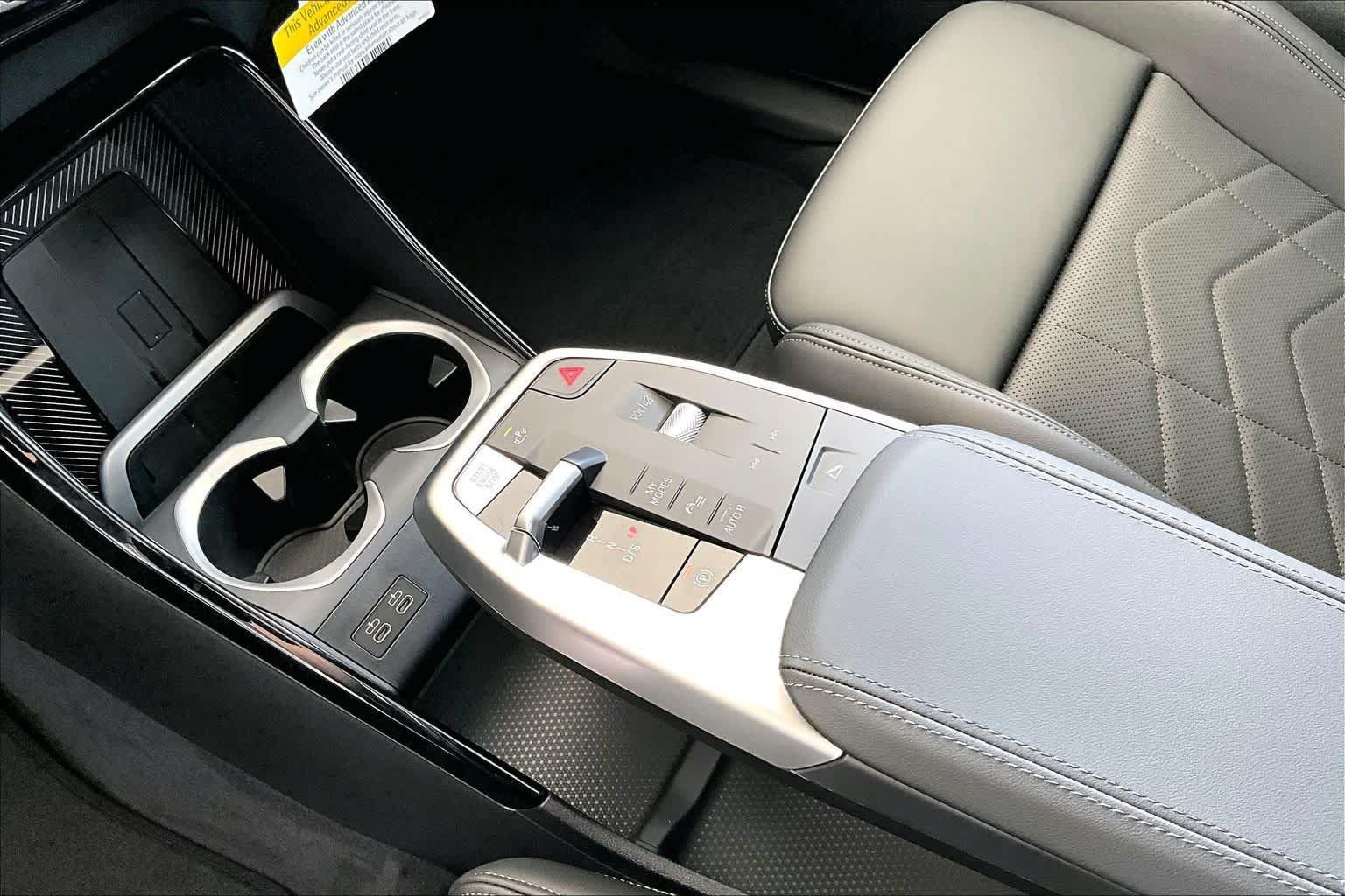 New 2026 BMW X1 xDrive28i w/ Technology Package AWD/4WD image 8